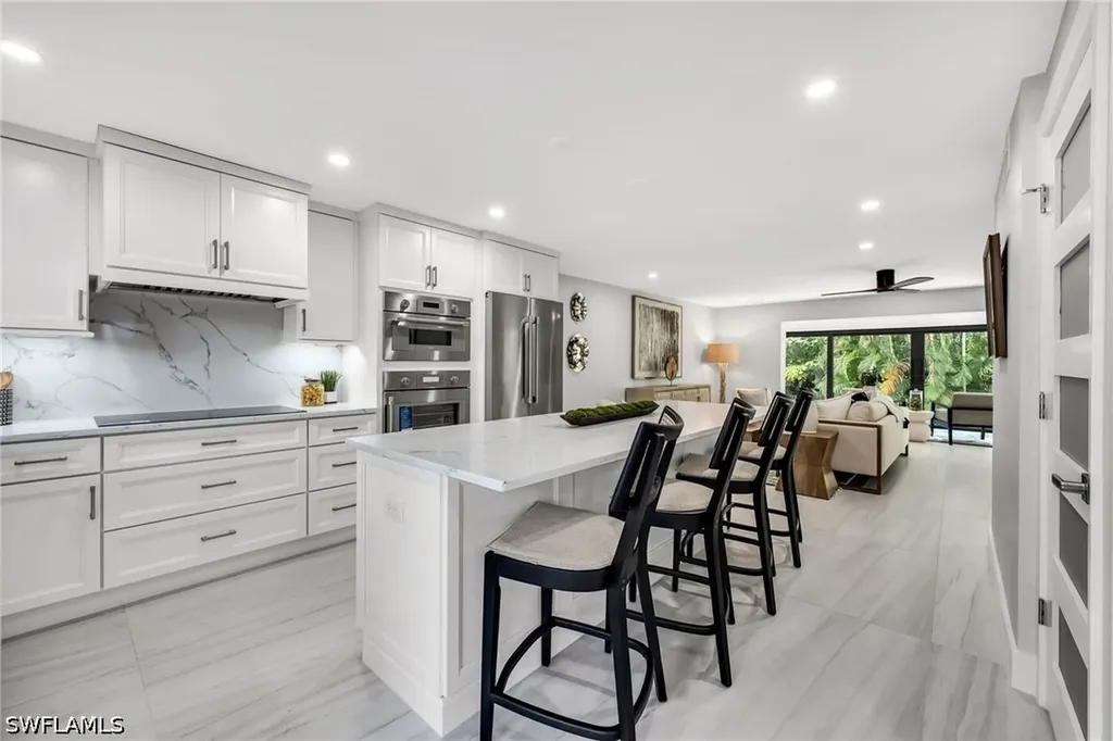 990 8th Street S Naples FL 34102