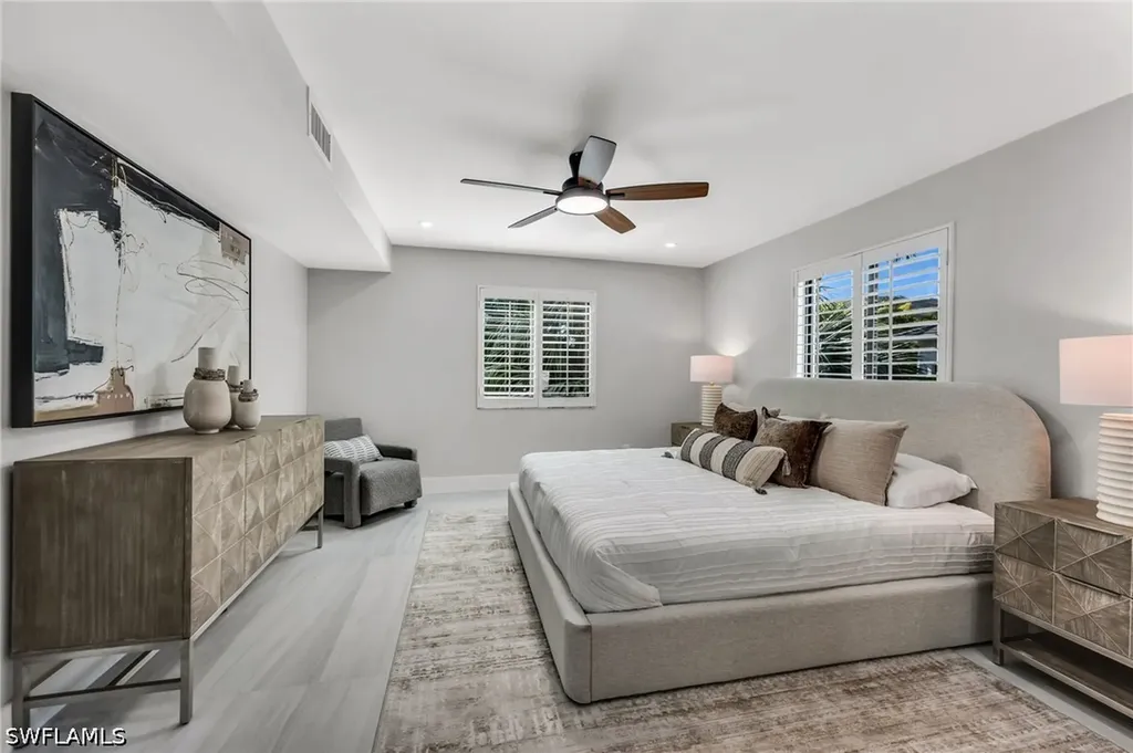 990 8th Street S Naples FL 34102