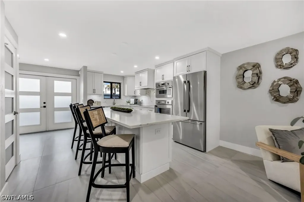 990 8th Street S Naples FL 34102
