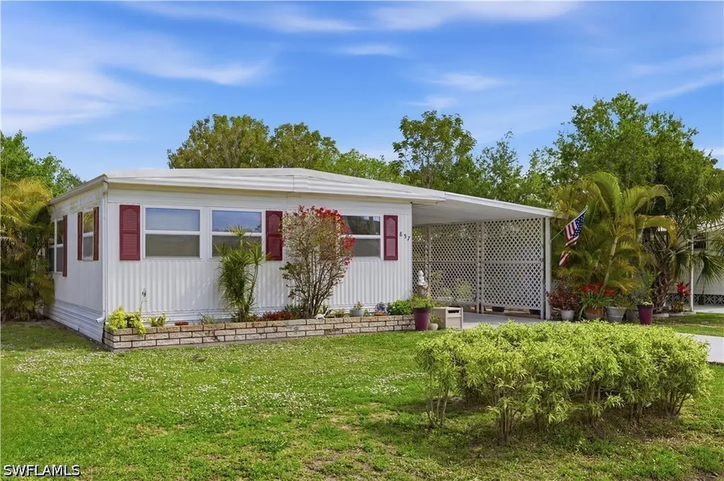 857 Manatee Road Naples FL 34114