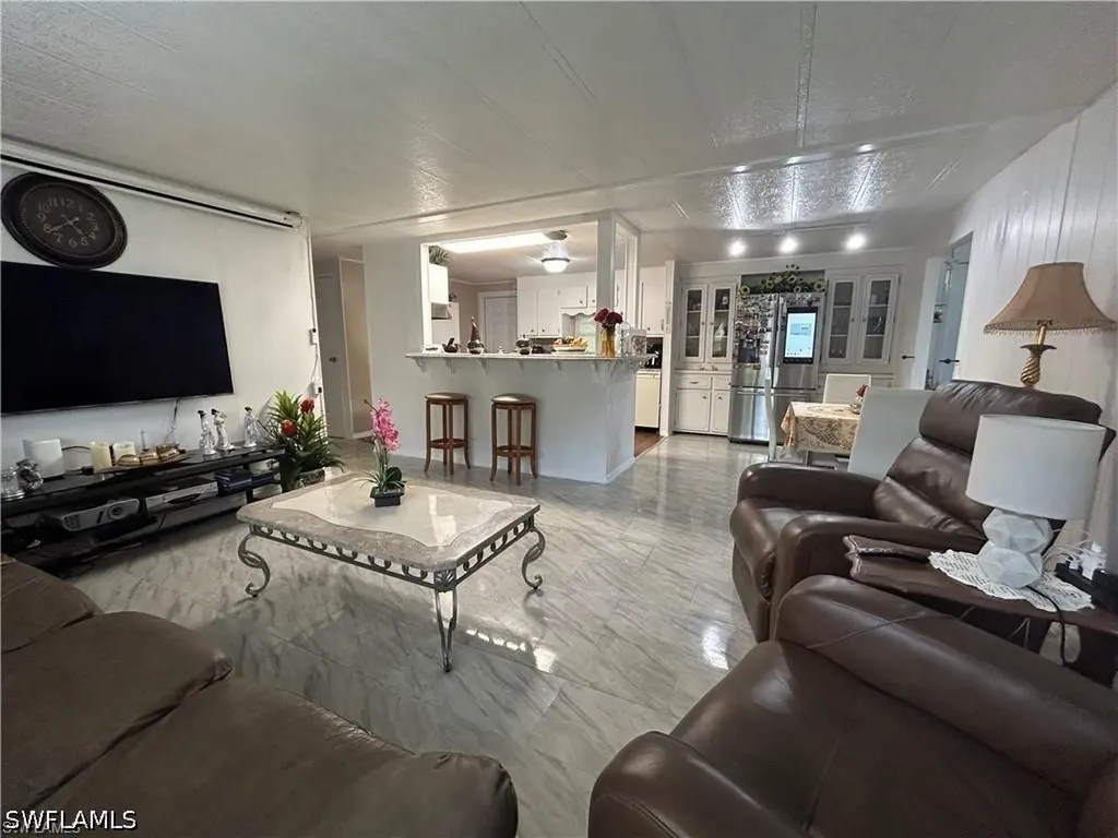 857 Manatee Road Naples FL 34114