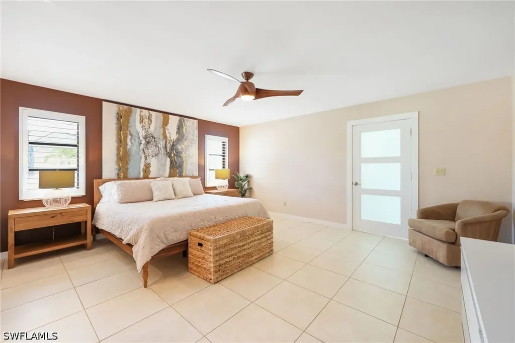 648 96th Avenue N Naples FL 34108