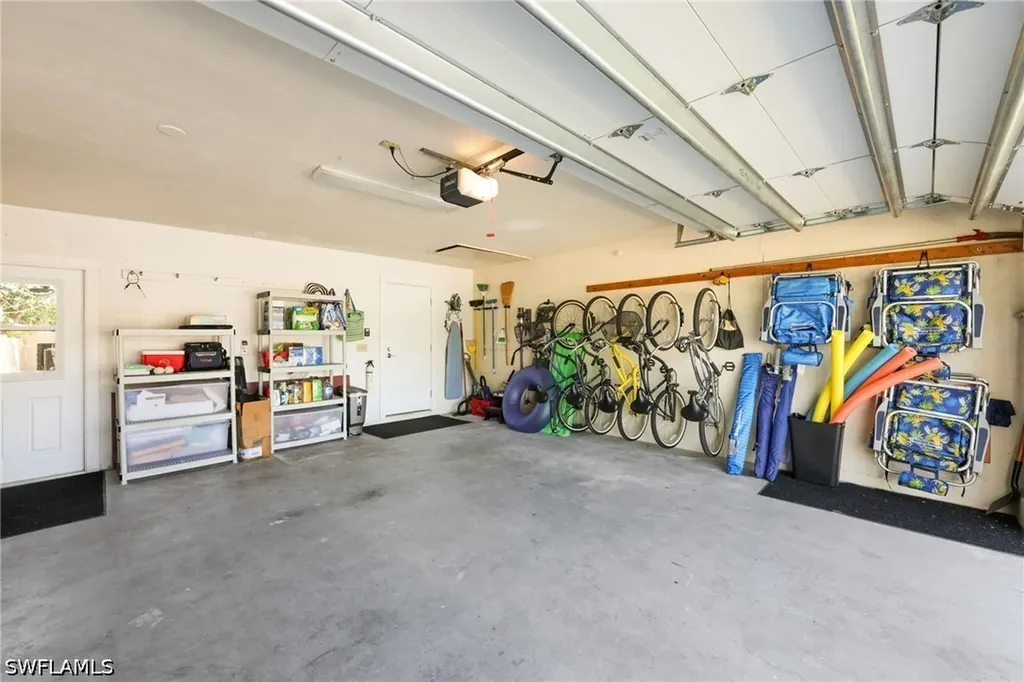 648 96th Avenue N Naples FL 34108