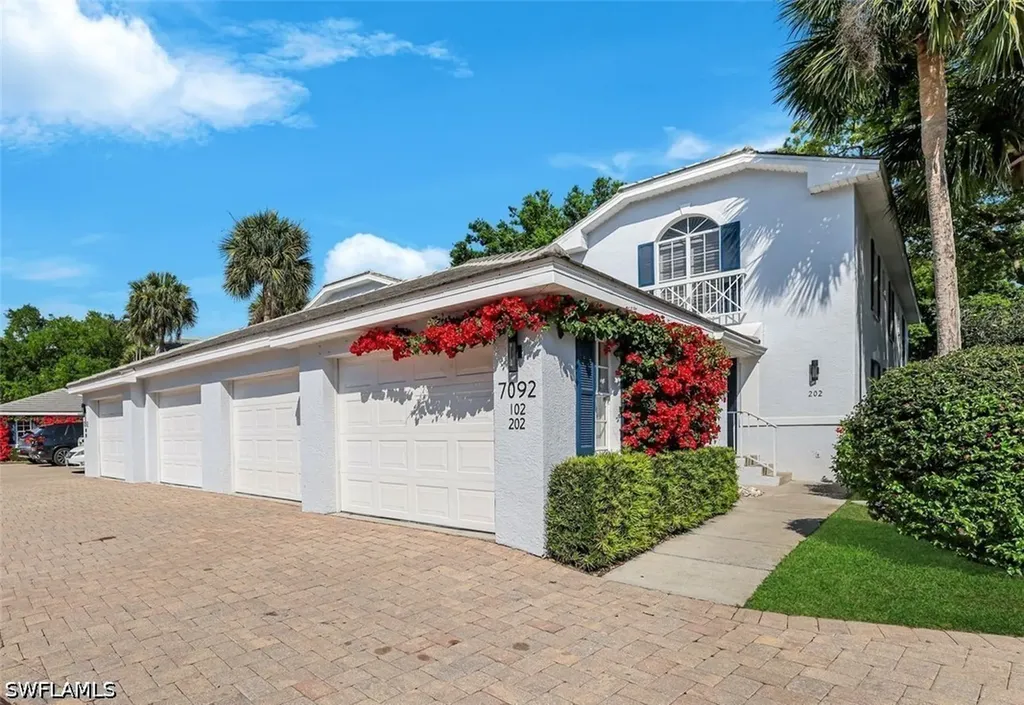 7092 Barrington Circle Naples FL 34108