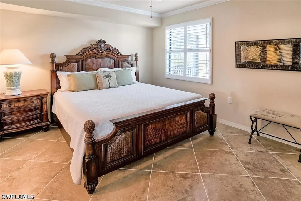 9719 Acqua Court Naples FL 34113