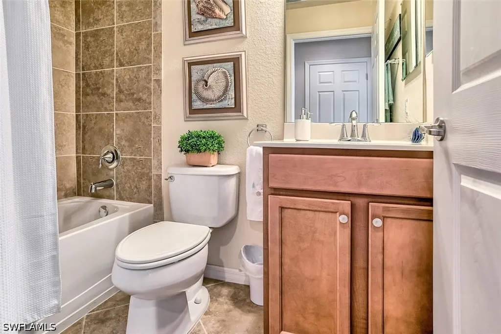 9719 Acqua Court Naples FL 34113