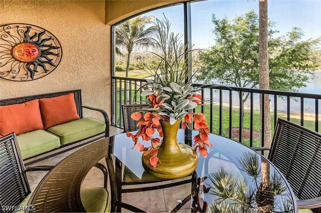 9719 Acqua Court Naples FL 34113