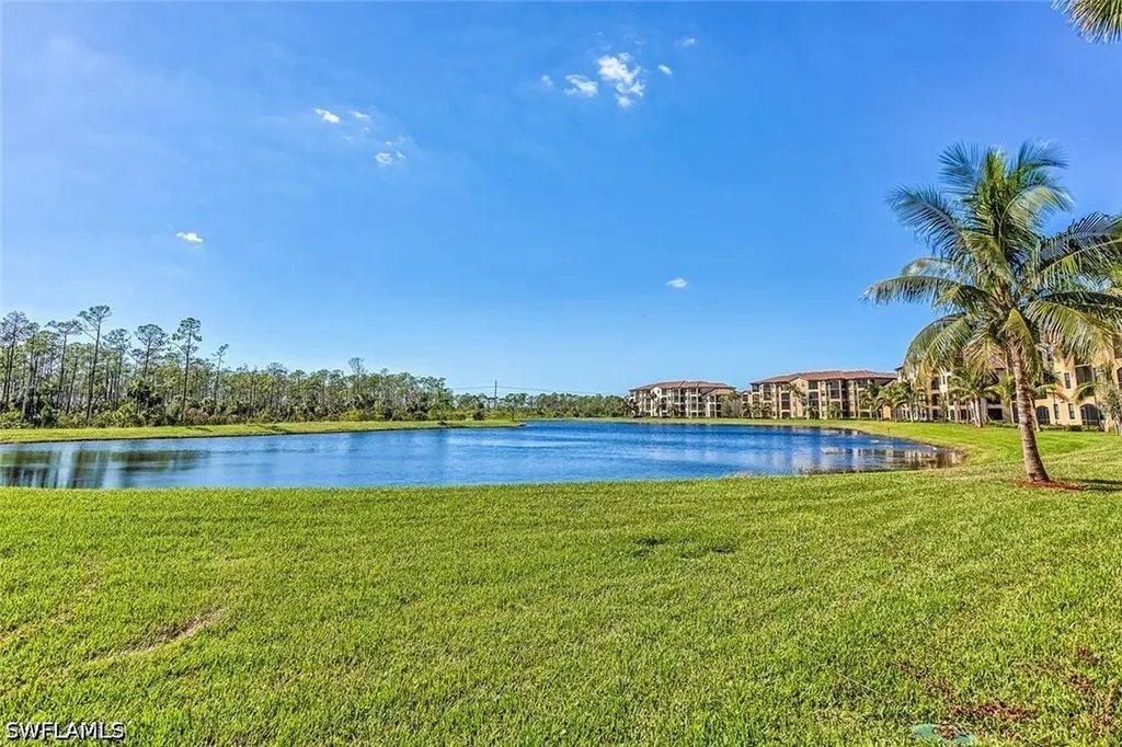 9719 Acqua Court Naples FL 34113