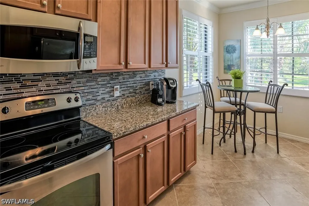 9719 Acqua Court Naples FL 34113
