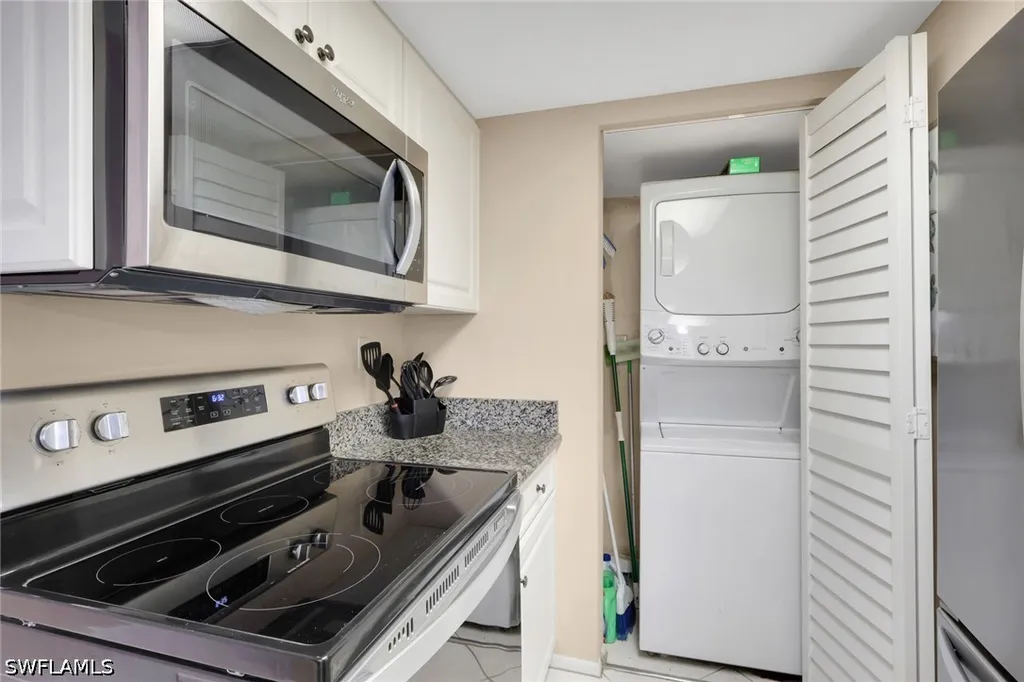 61 Greenbrier Street Marco Island FL 34145