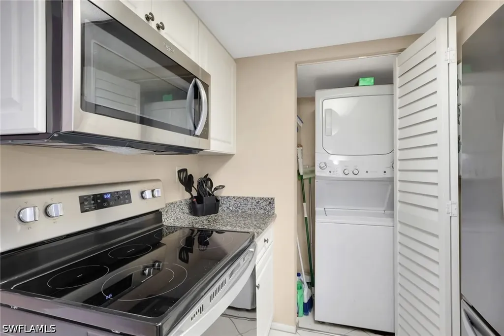 61 Greenbrier Street Marco Island FL 34145