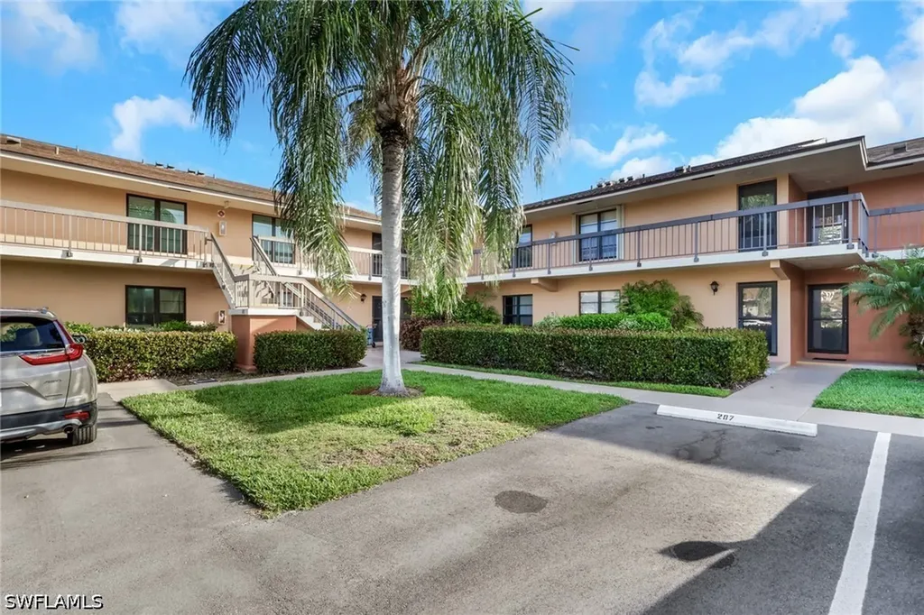 61 Greenbrier Street Marco Island FL 34145