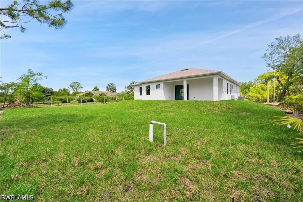 2903 37th Street W Lehigh Acres FL 33971