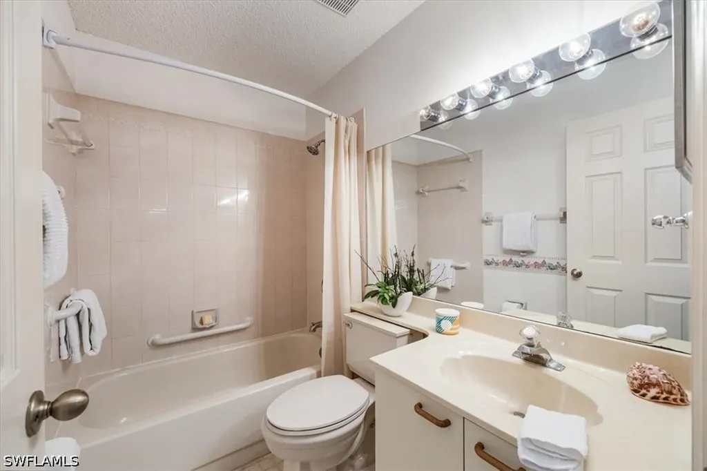 6094 Westbourgh Drive Naples FL 34112