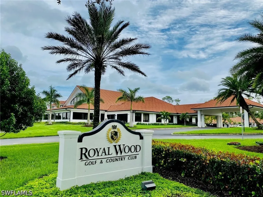 6094 Westbourgh Drive Naples FL 34112