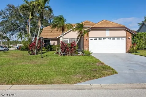 6094 Westbourgh Drive Naples FL 34112