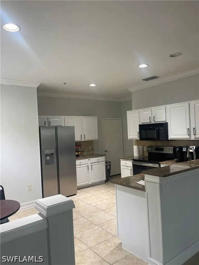 884 Hampton Circle Naples FL 34105