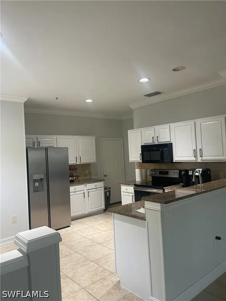 884 Hampton Circle Naples FL 34105