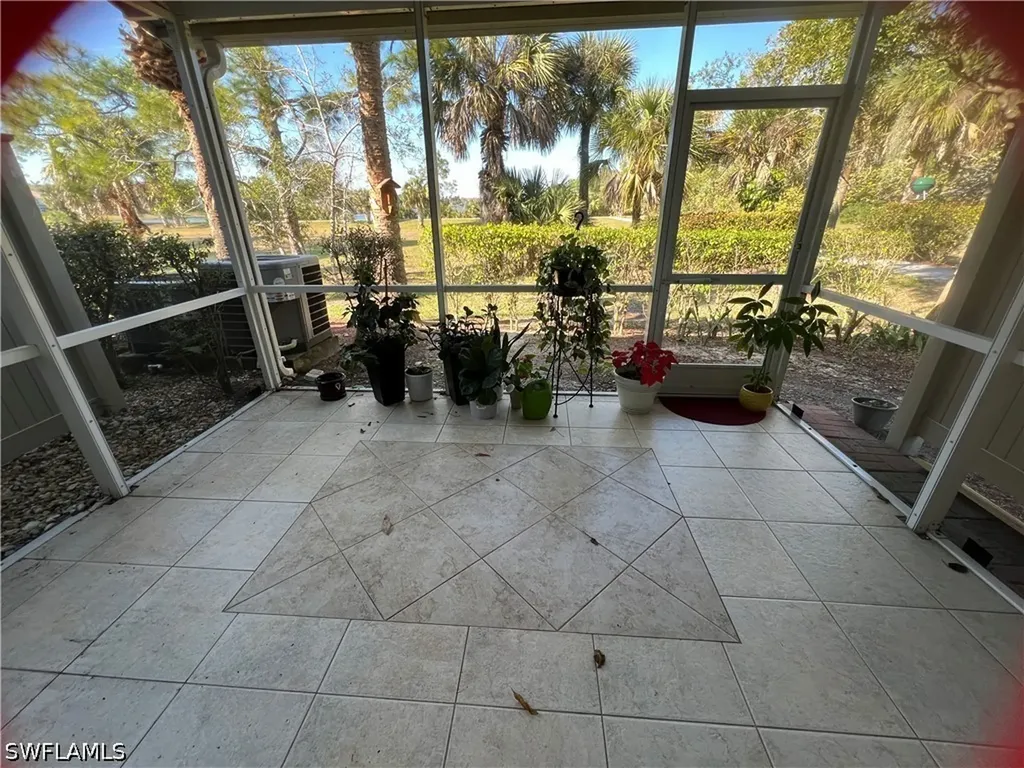 884 Hampton Circle Naples FL 34105