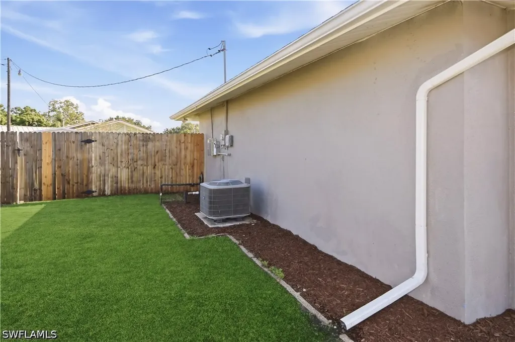 1405 Archer Street Lehigh Acres FL 33936