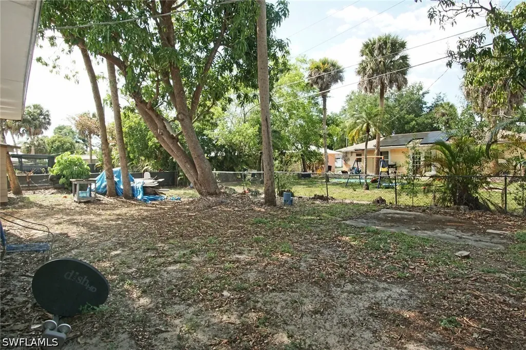 4107 Mindi Avenue Naples FL 34112