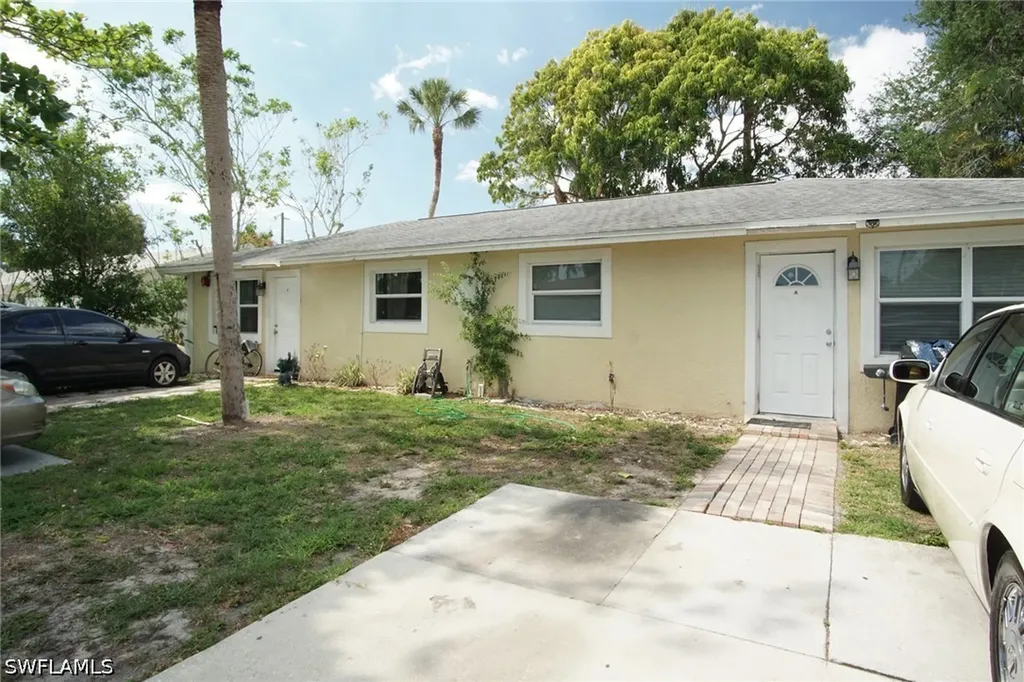 4107 Mindi Avenue Naples FL 34112