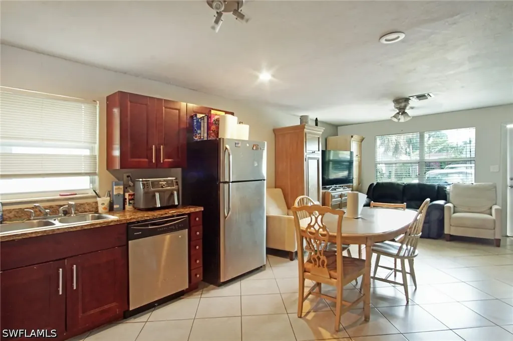 4107 Mindi Avenue Naples FL 34112
