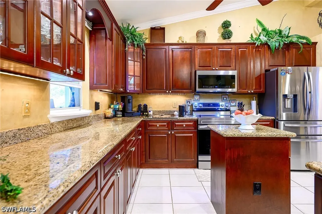 291 Everglades Boulevard N Naples FL 34120