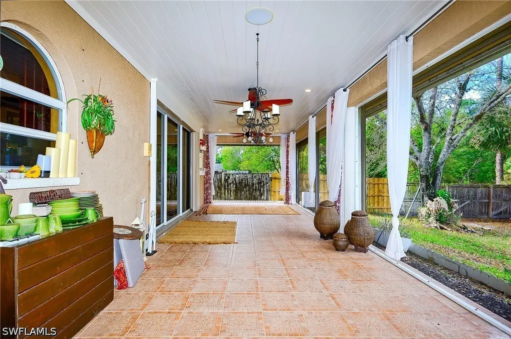 291 Everglades Boulevard N Naples FL 34120