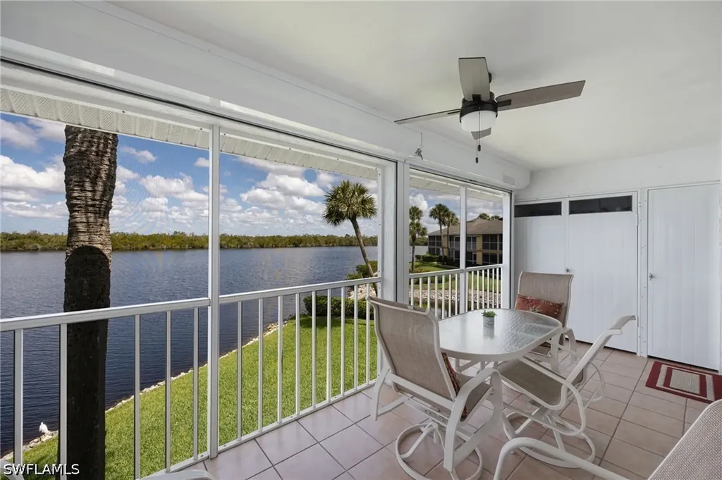 1045 Mainsail Drive Naples FL 34114