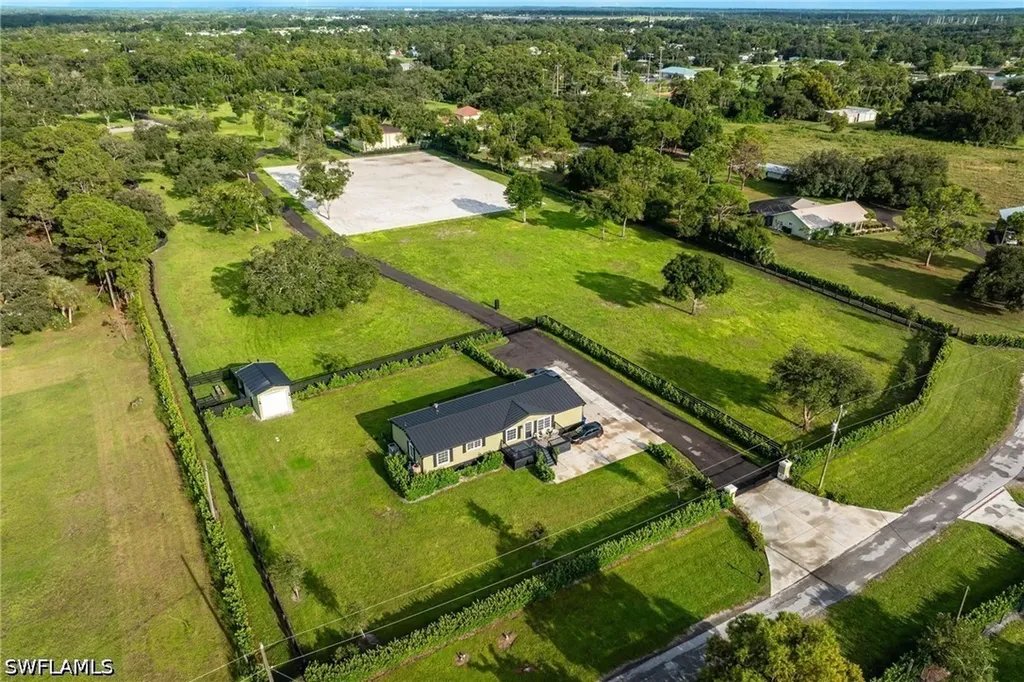 17700 Pronghorn Street Alva FL 33920