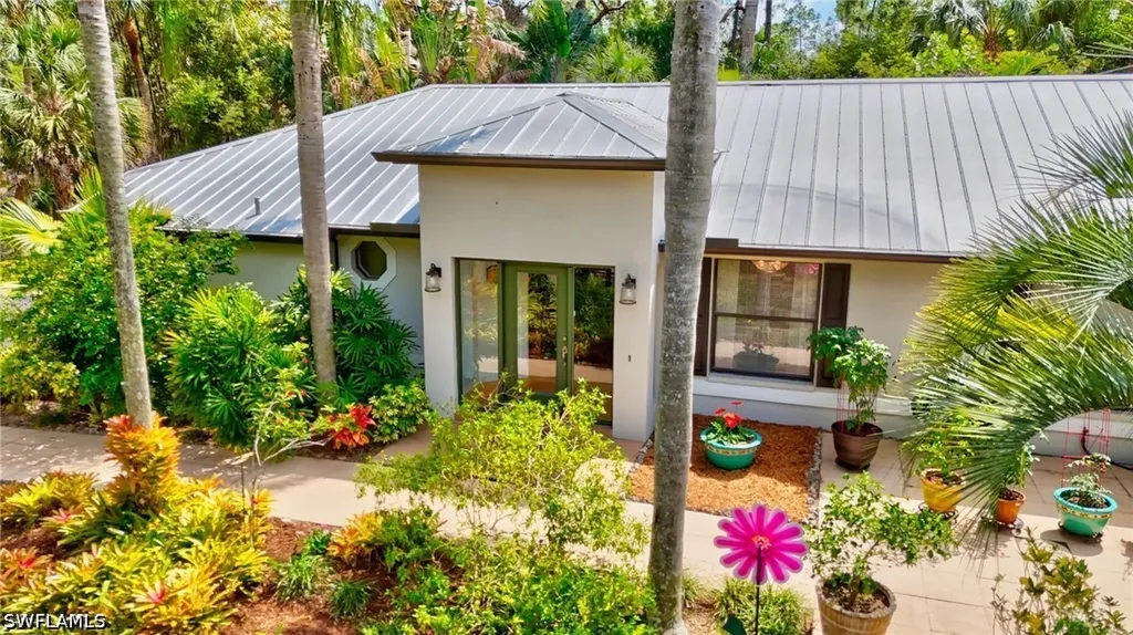 1441 25th Street SW Naples FL 34117