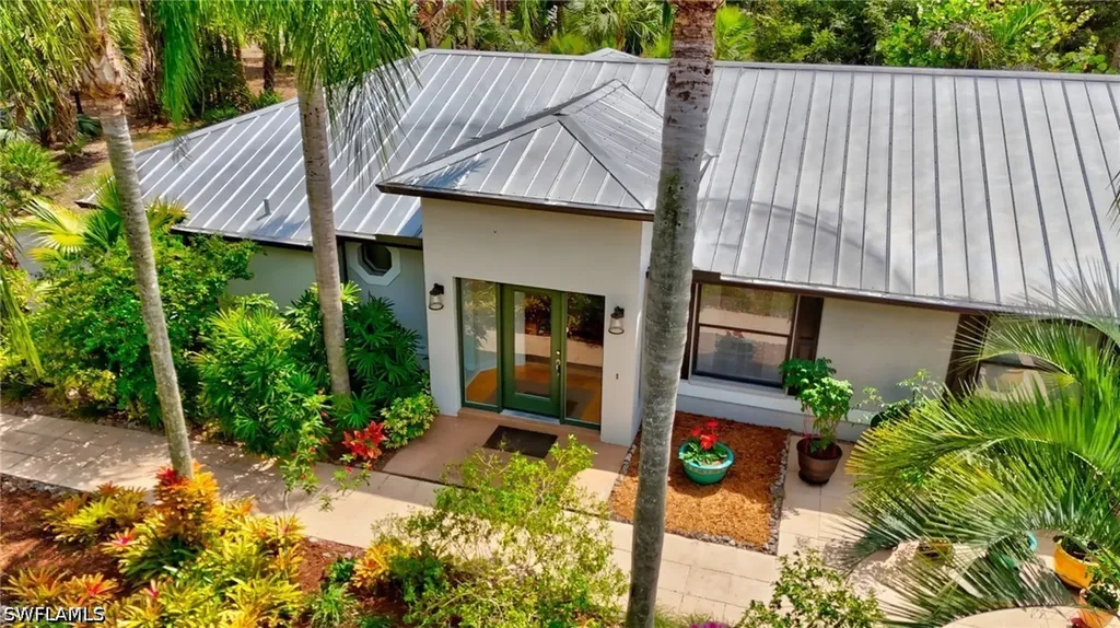 1441 25th Street SW Naples FL 34117