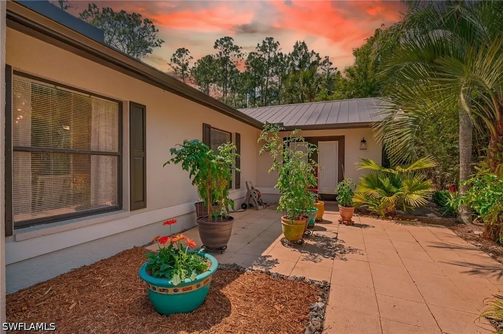 1441 25th Street SW Naples FL 34117
