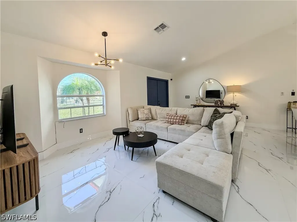 4285 47th Avenue NE Naples FL 34120