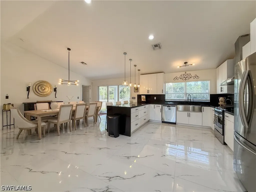 4285 47th Avenue NE Naples FL 34120