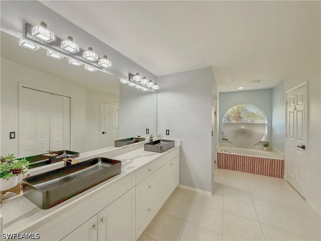 4285 47th Avenue NE Naples FL 34120