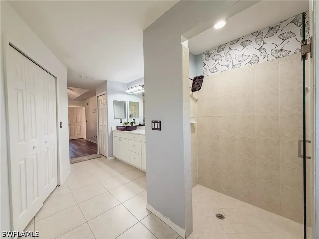 4285 47th Avenue NE Naples FL 34120