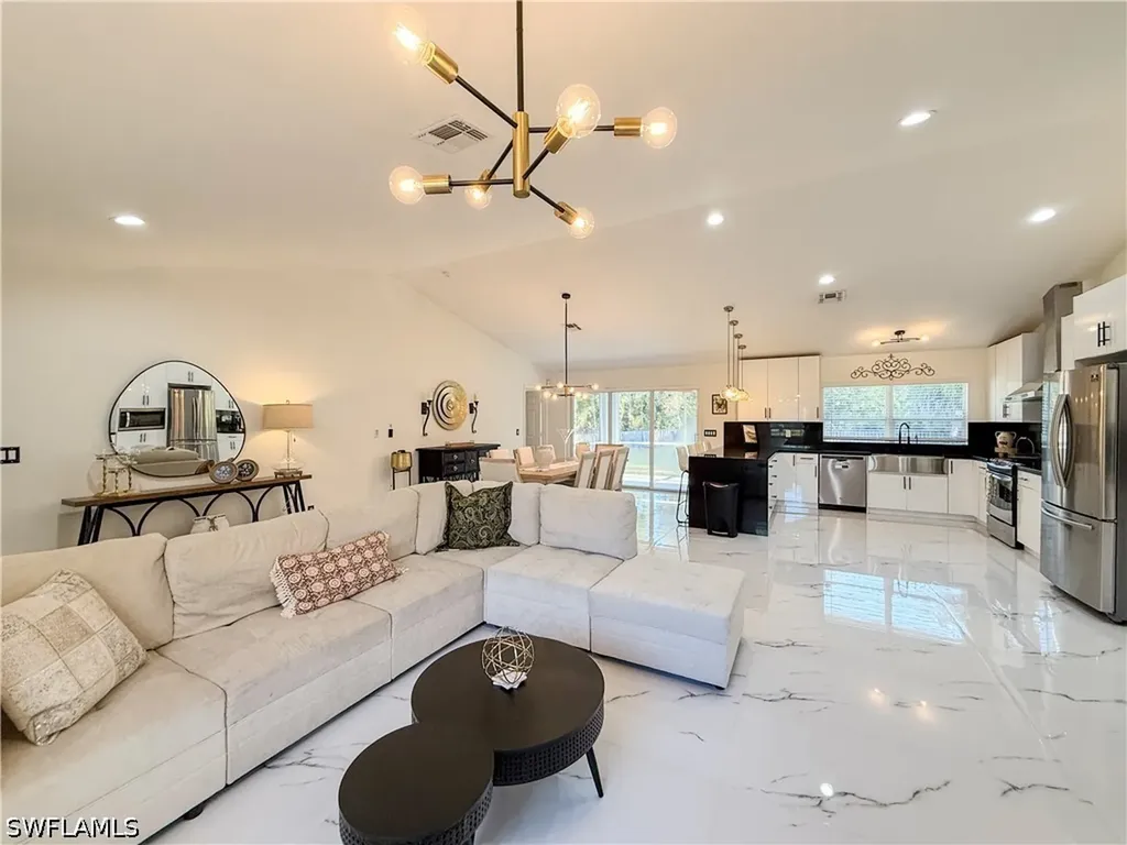 4285 47th Avenue NE Naples FL 34120