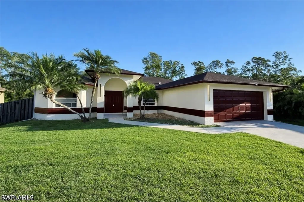 4285 47th Avenue NE Naples FL 34120