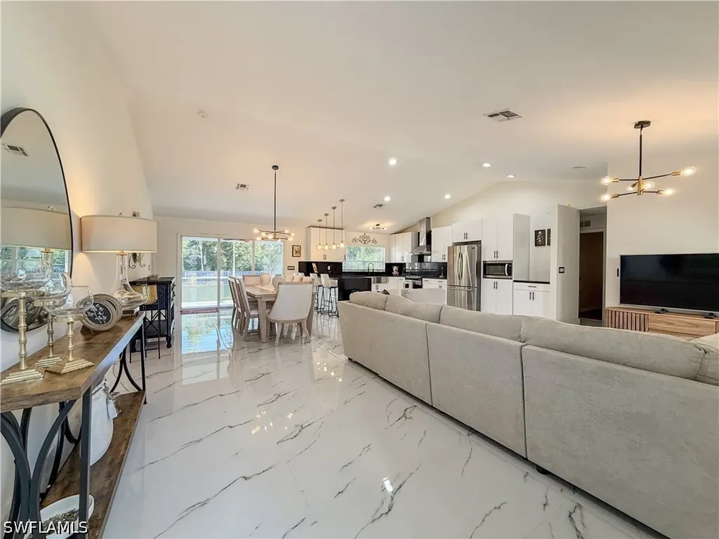 4285 47th Avenue NE Naples FL 34120