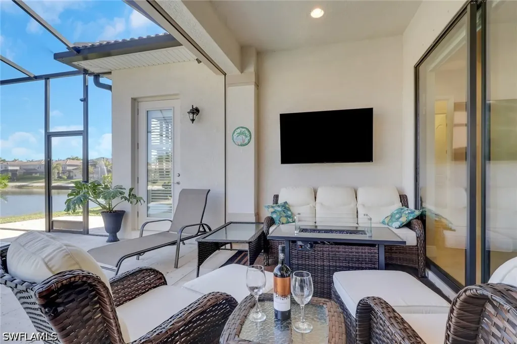 1589 Serrano Circle Naples FL 34105