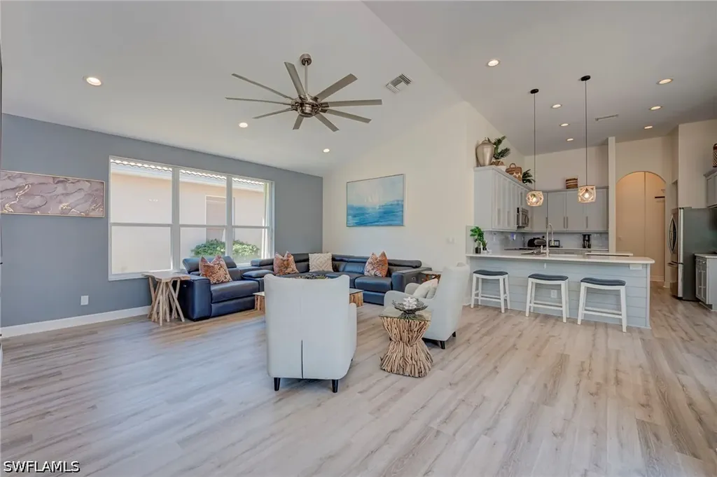 2112 Amargo Way Naples FL 34119