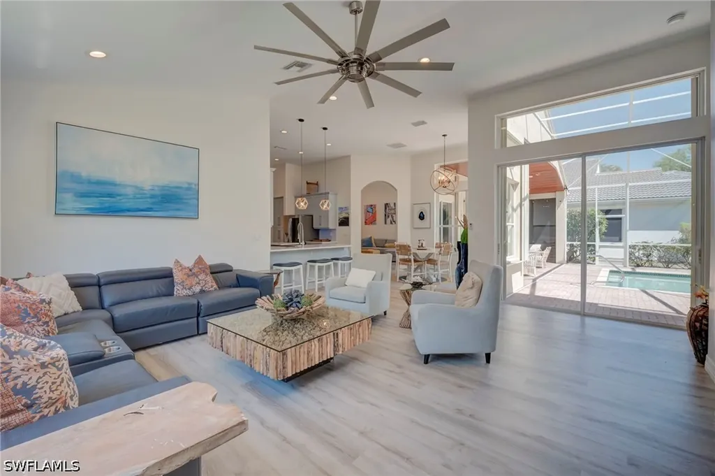 2112 Amargo Way Naples FL 34119