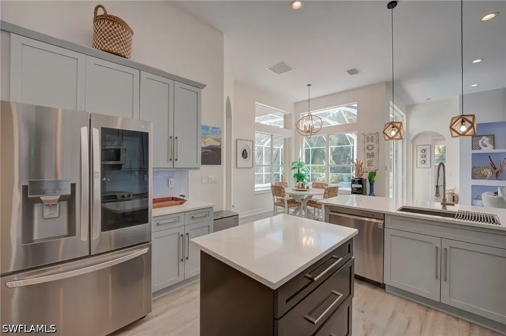 2112 Amargo Way Naples FL 34119