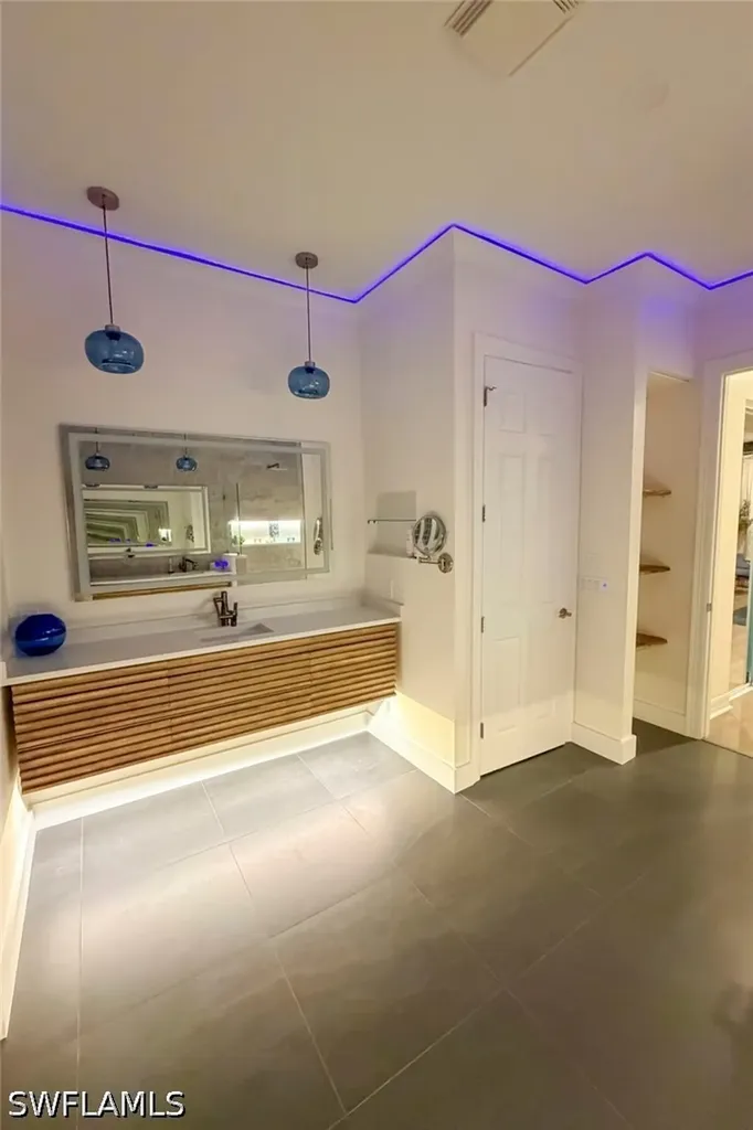 2112 Amargo Way Naples FL 34119