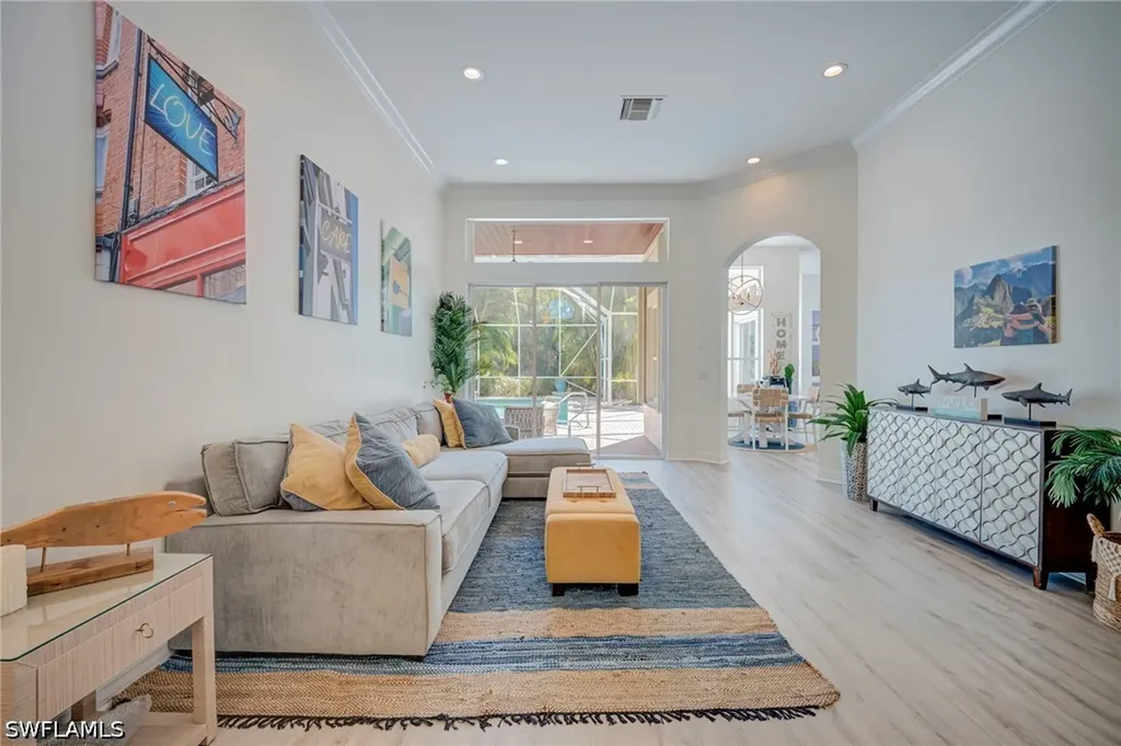 2112 Amargo Way Naples FL 34119