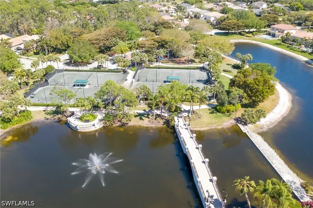 2112 Amargo Way Naples FL 34119