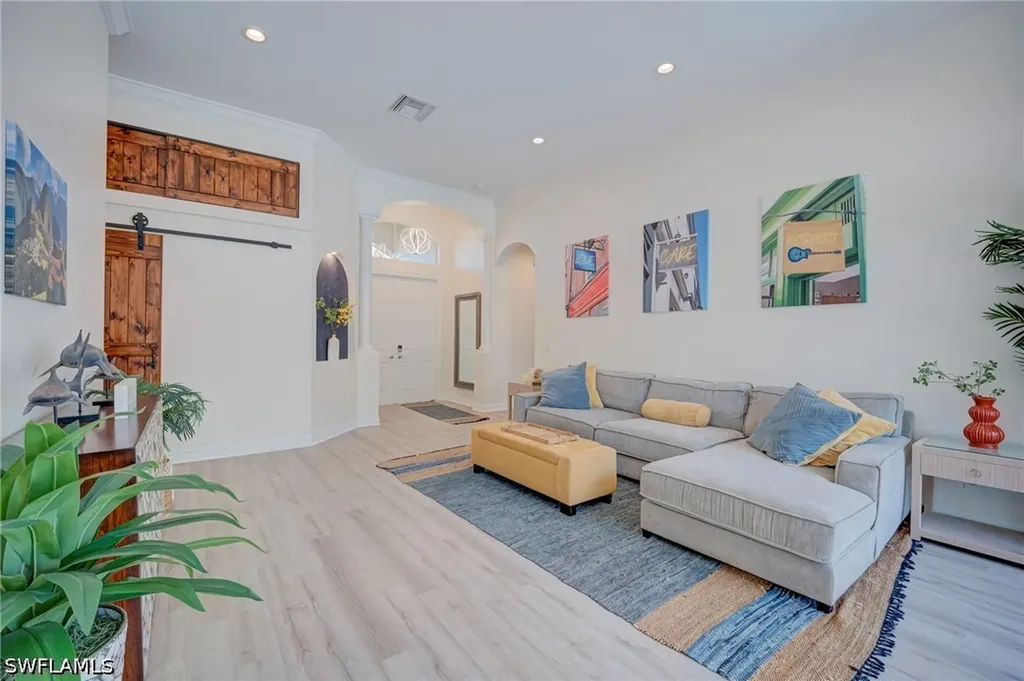 2112 Amargo Way Naples FL 34119