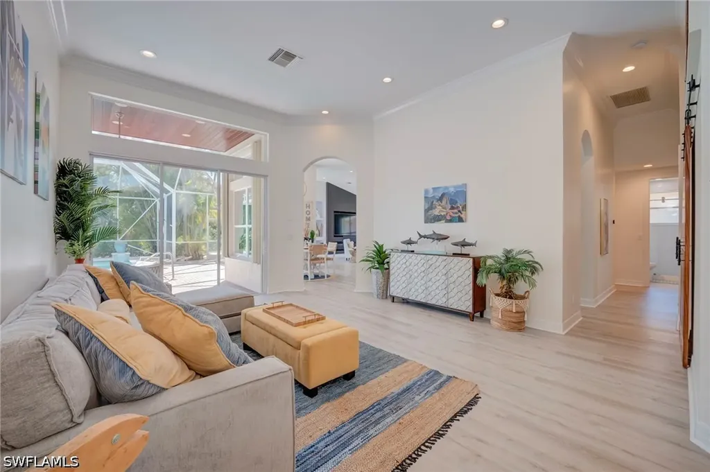 2112 Amargo Way Naples FL 34119